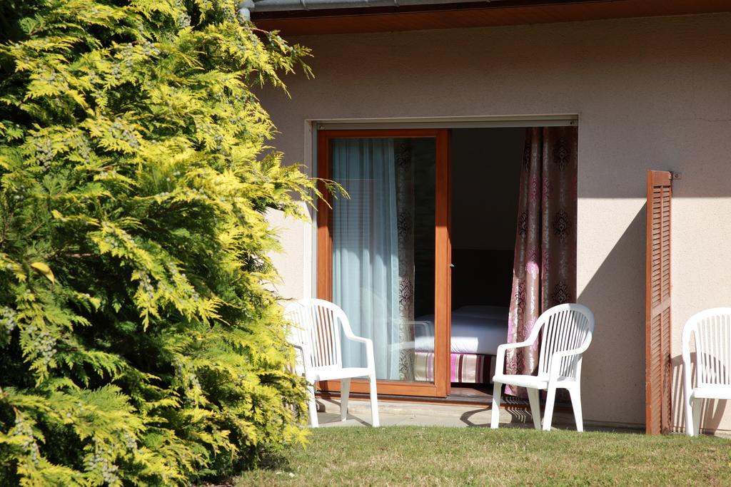 Sure Hotel By Best Western Saint-Quentin Ouest Le Pot D Etain Holnon Exterior photo