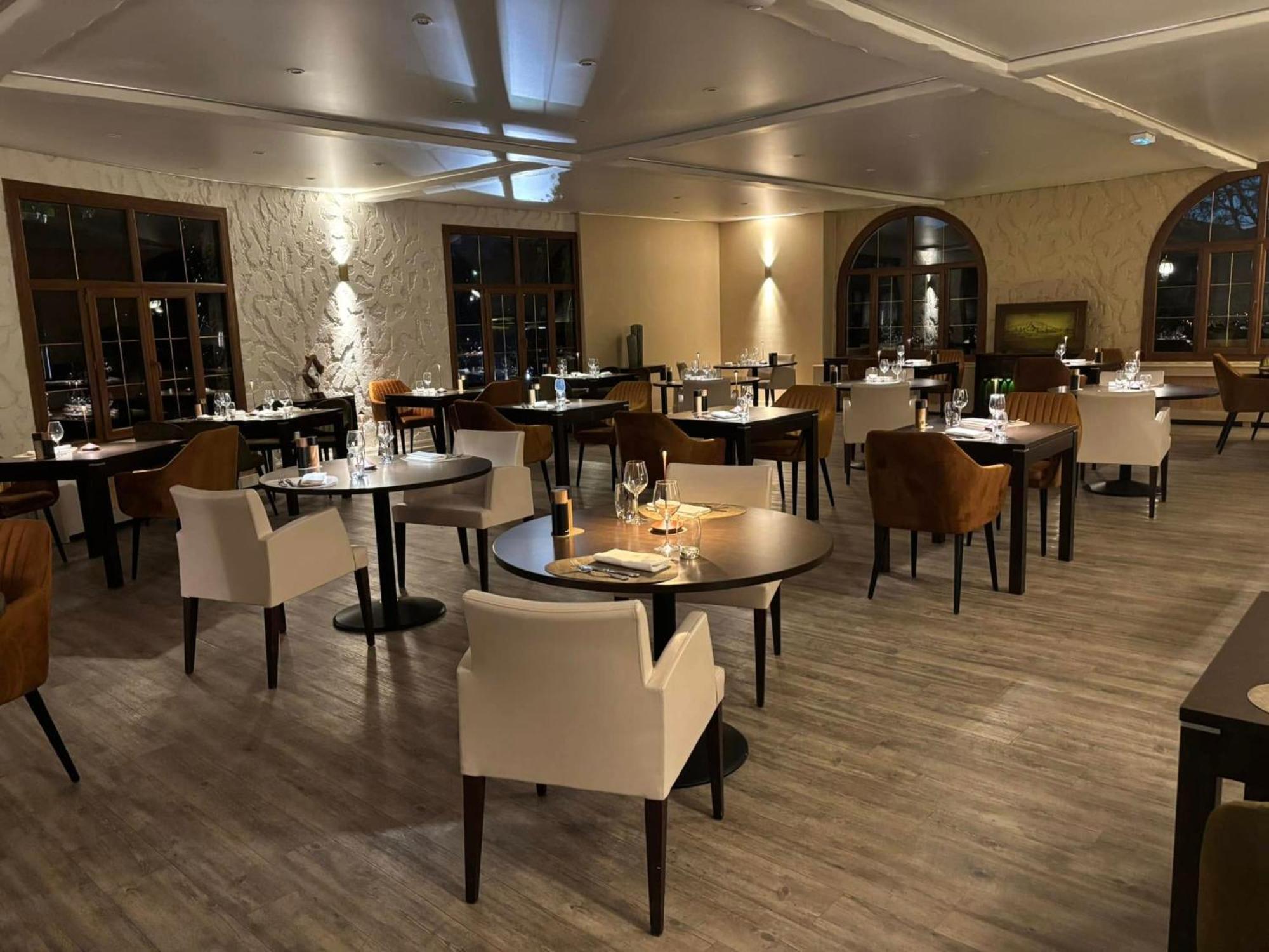 Sure Hotel By Best Western Saint-Quentin Ouest Le Pot D Etain Holnon Exterior photo