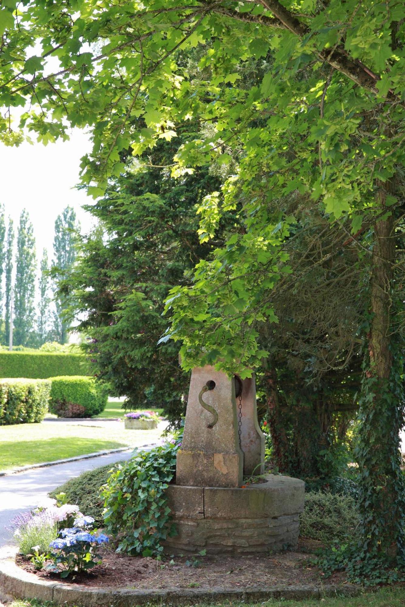 Sure Hotel By Best Western Saint-Quentin Ouest Le Pot D Etain Holnon Exterior photo