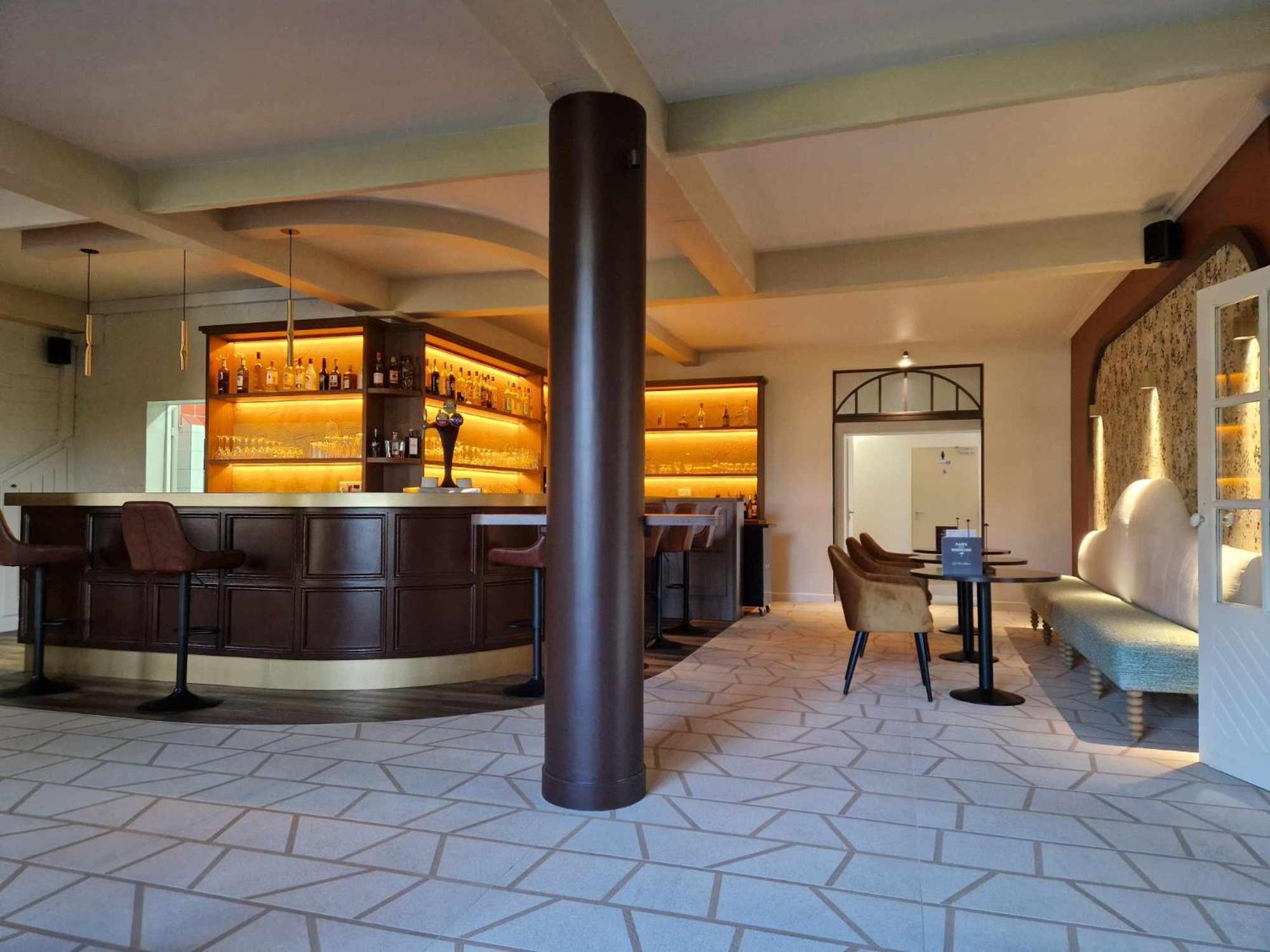 Sure Hotel By Best Western Saint-Quentin Ouest Le Pot D Etain Holnon Exterior photo