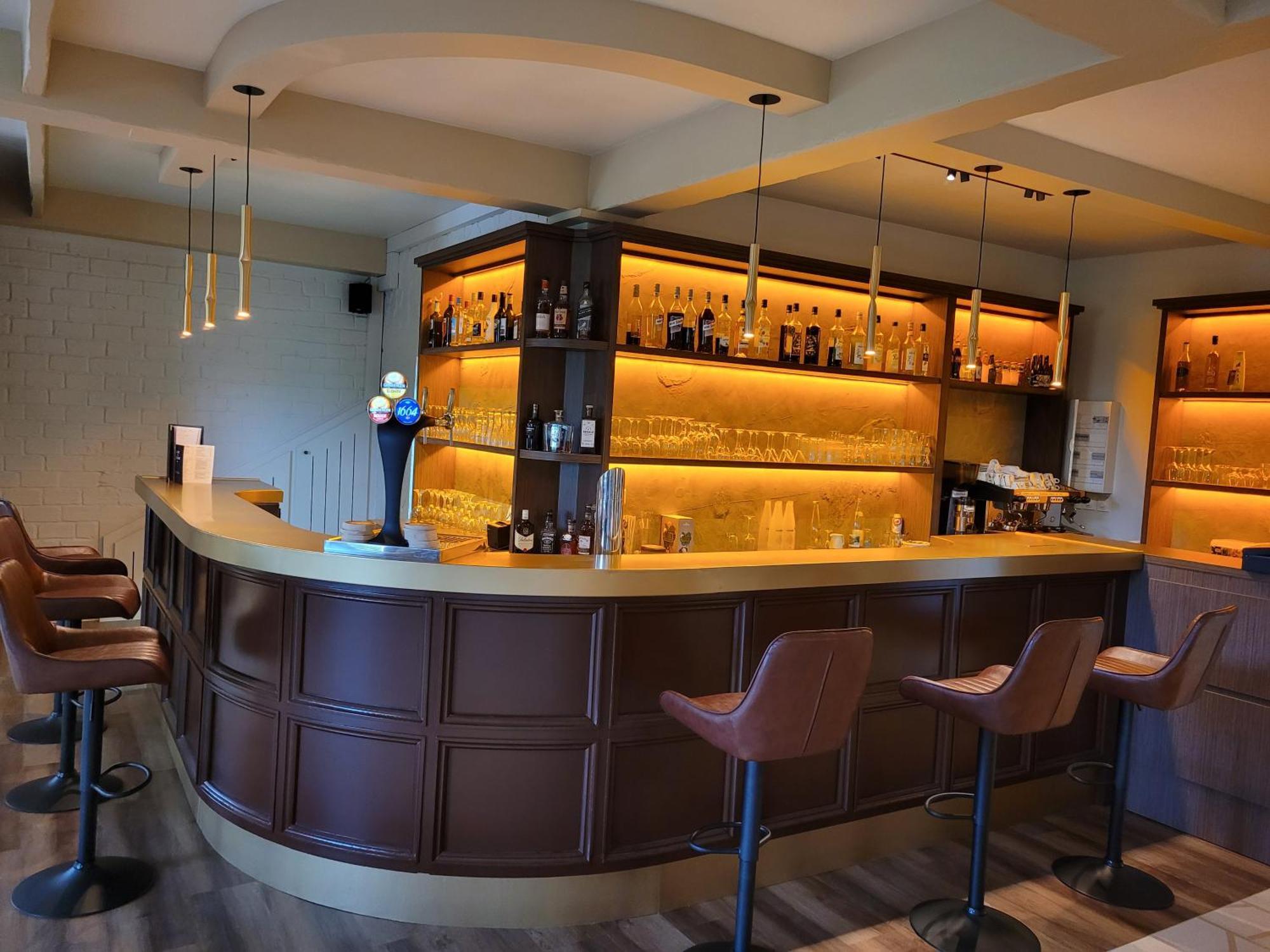 Sure Hotel By Best Western Saint-Quentin Ouest Le Pot D Etain Holnon Exterior photo
