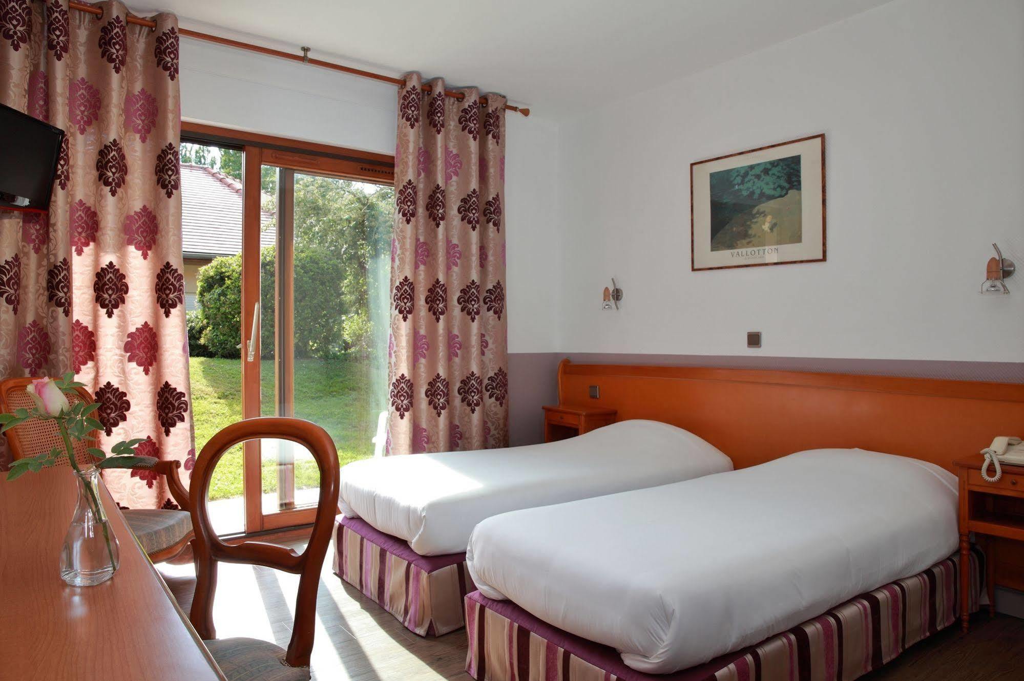 Sure Hotel By Best Western Saint-Quentin Ouest Le Pot D Etain Holnon Exterior photo